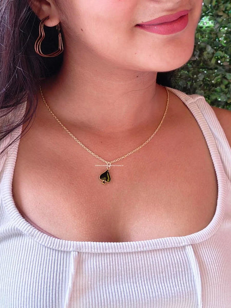 Spade neckpiece