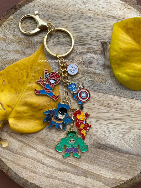 Marvel met DC Keychain