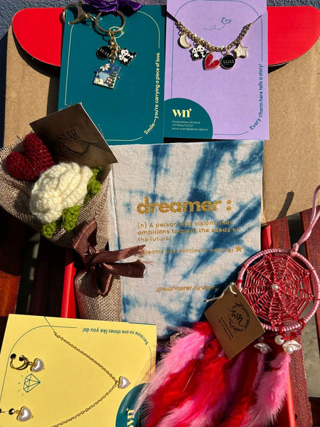 Couple Hamper Box