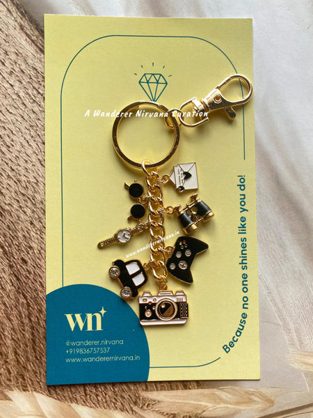 Classic Time Car Camera Binoculars Keychain