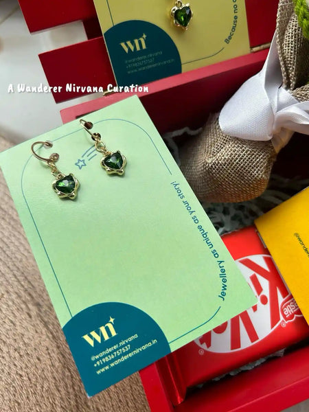 Evergreen Heart Hamper Box