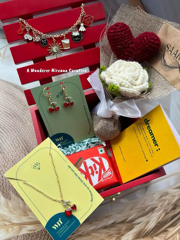 Rare Heart Travel Hamper box