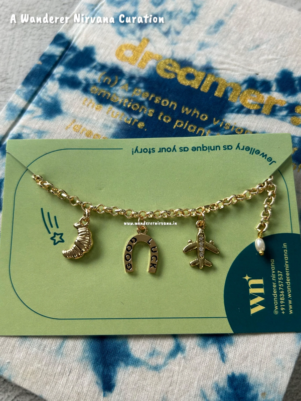 Crossiant, Goodluck Travel Bracelet