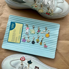 Set of 18 shoes charms
